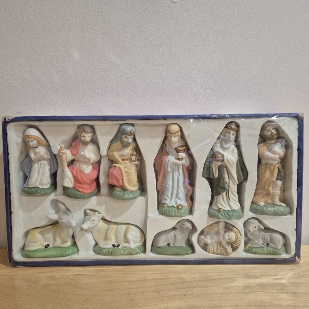 Vintage 1980s Nativity Set Zellers 11 pcs Hand Painted Porcelain